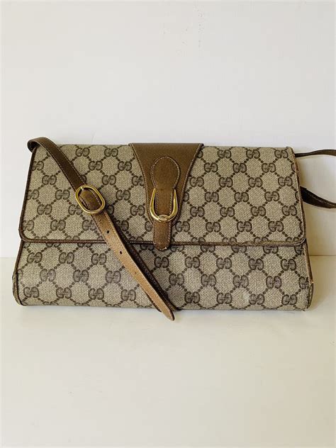 borsina vintage gucci con gioiello|Gucci clutch vintage.